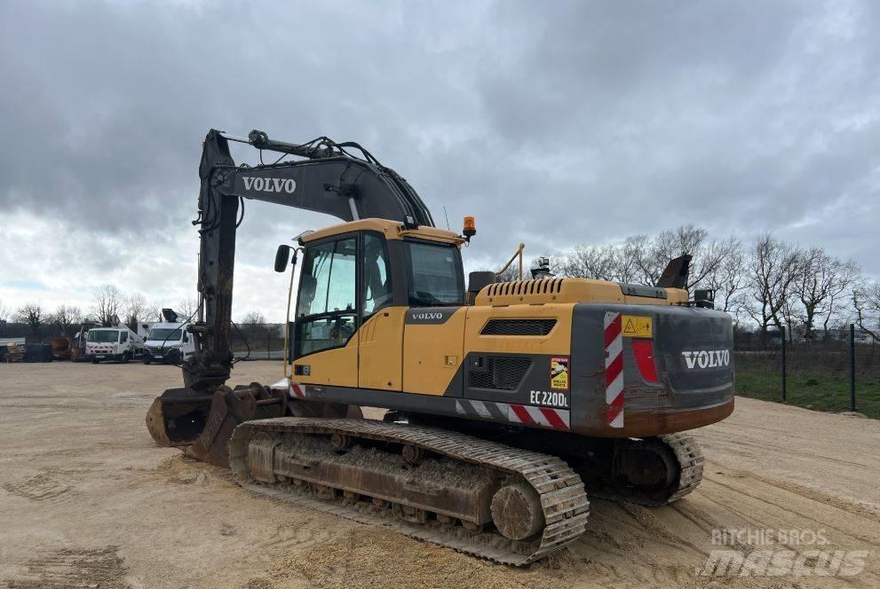Volvo EC 220 DL Pásová rýpadla