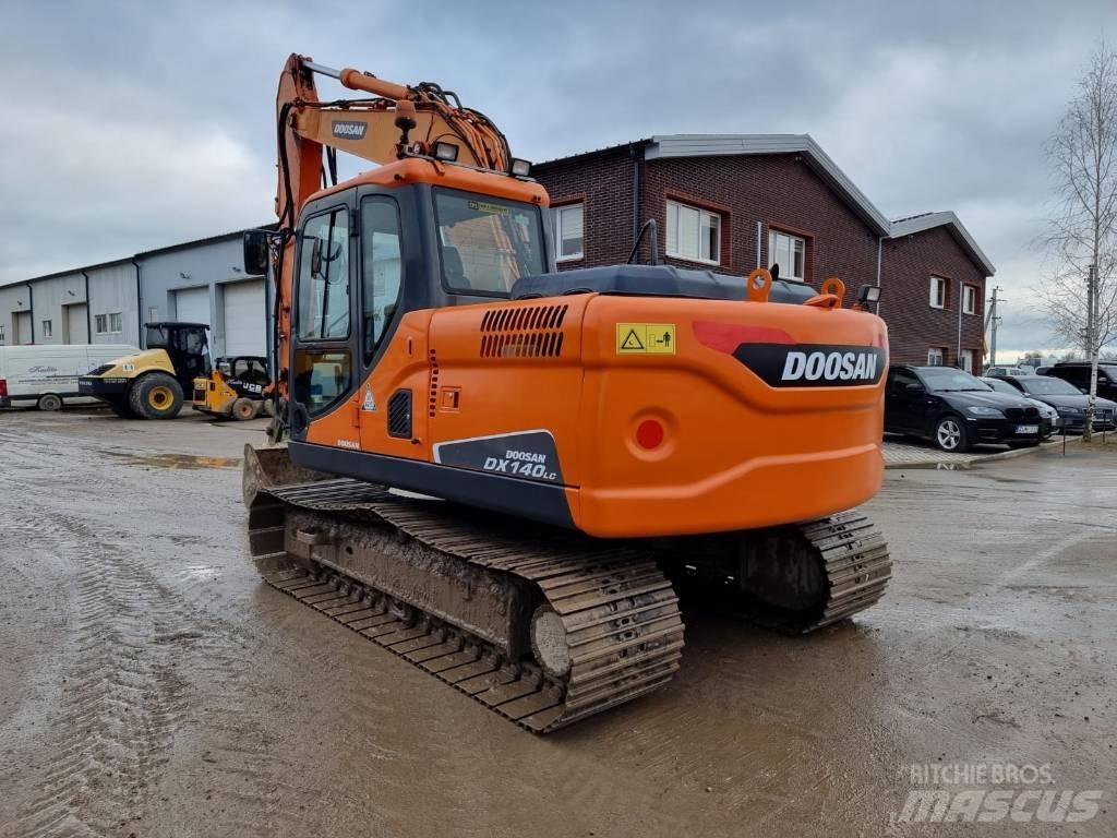 Doosan DX 140 LC Pásová rýpadla