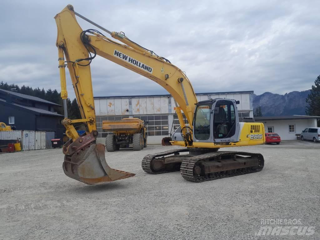 New Holland E 265 Pásová rýpadla