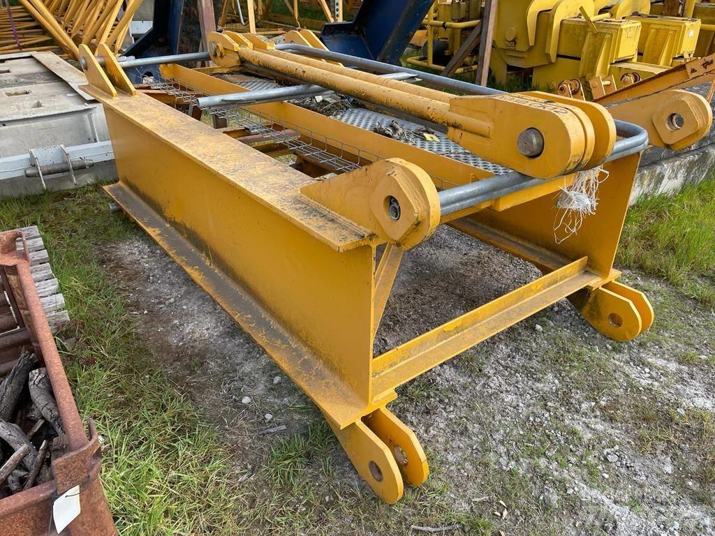 Potain MD310C Stavební jeřáby