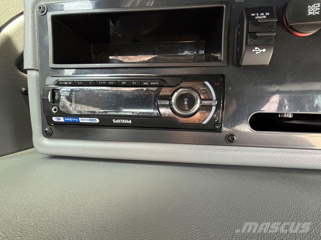 Yanmar B95W Kolová rýpadla