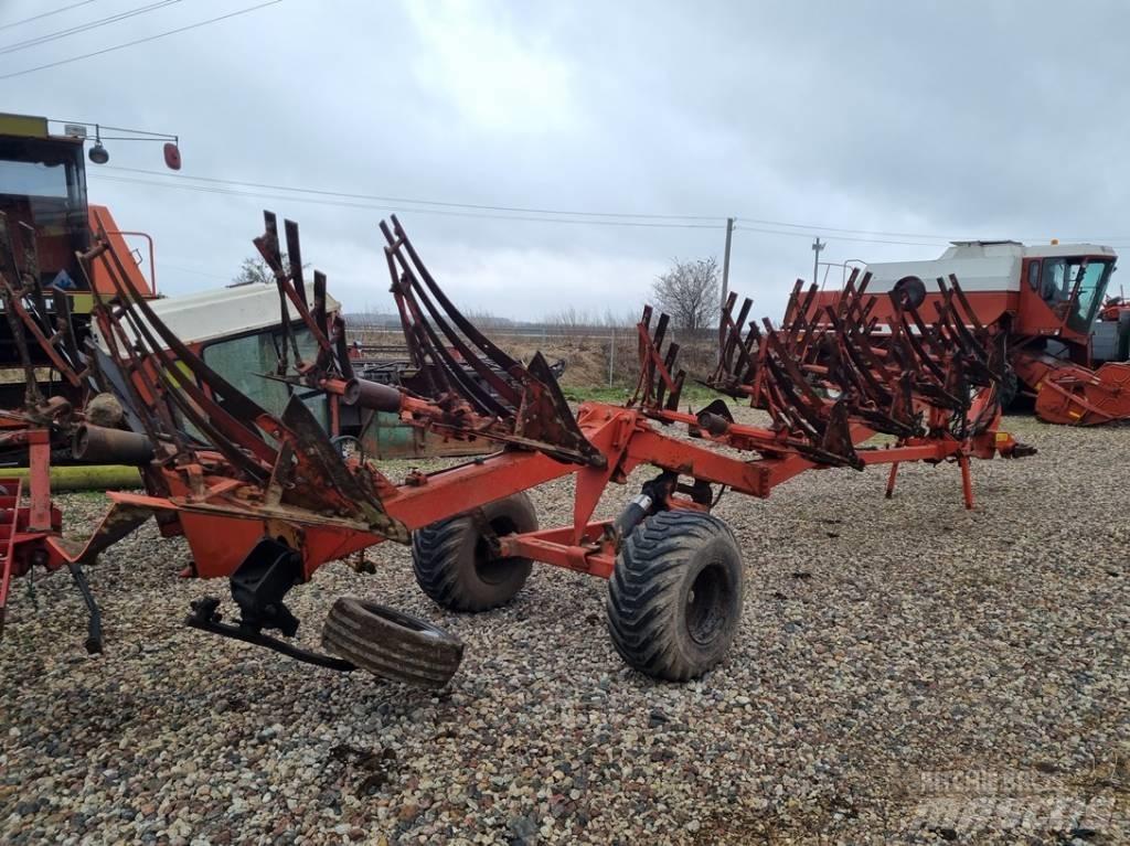 Kuhn Manager 6 Oboustranné pluhy