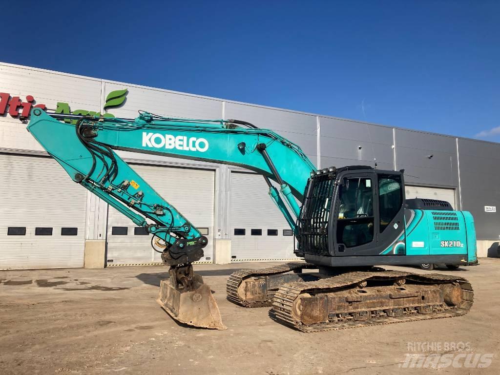 Kobelco SK 210 LC-10 Pásová rýpadla