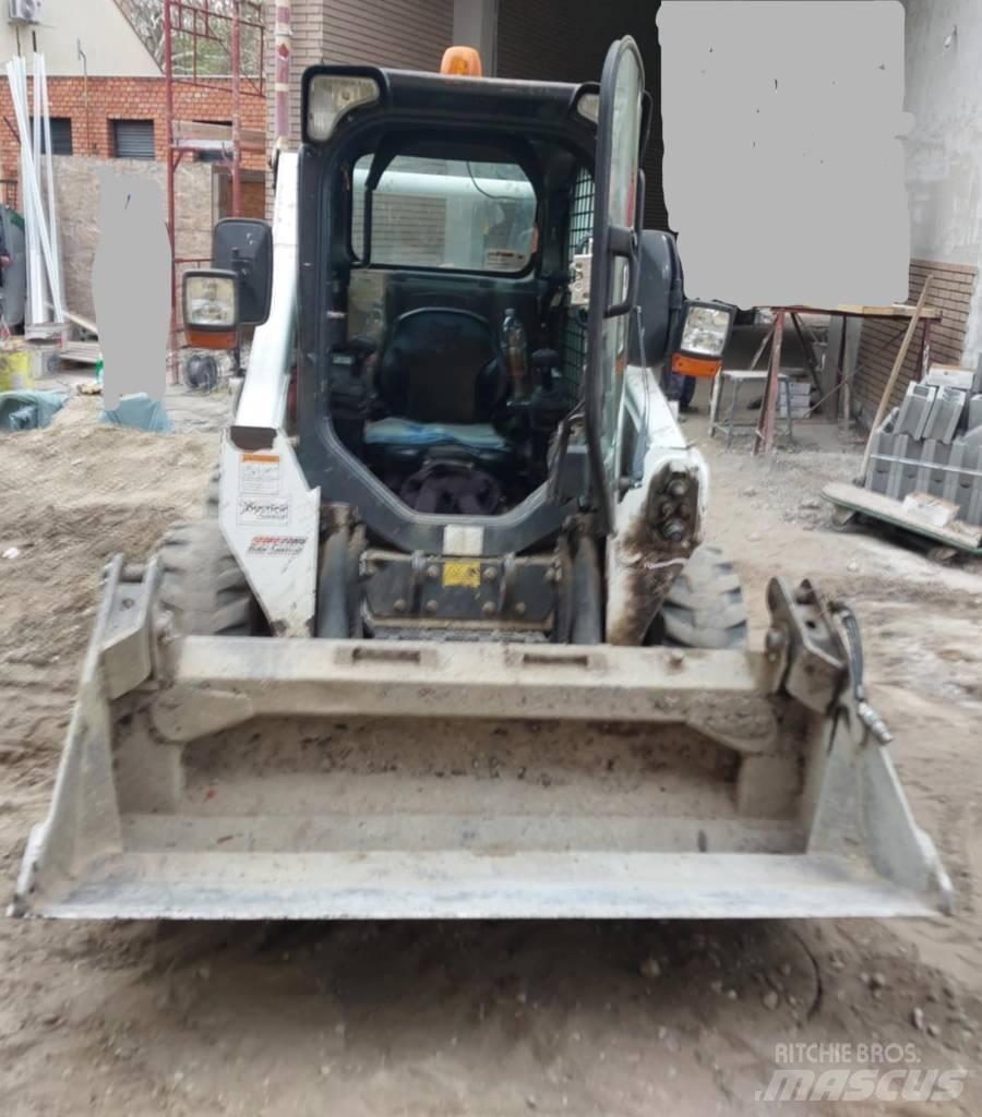 Bobcat S 570 Smykem řízené nakladače