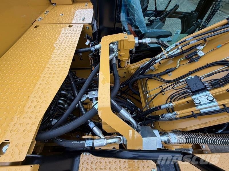 CAT 323-07 Pásová rýpadla