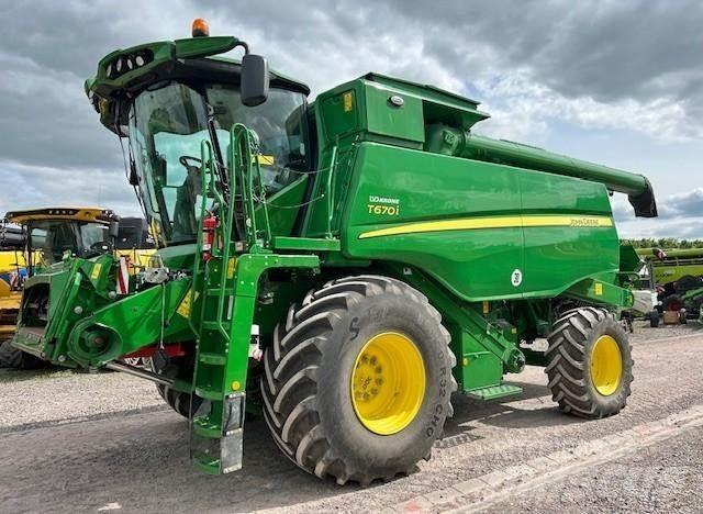 John Deere T 670 Sklízecí mlátičky