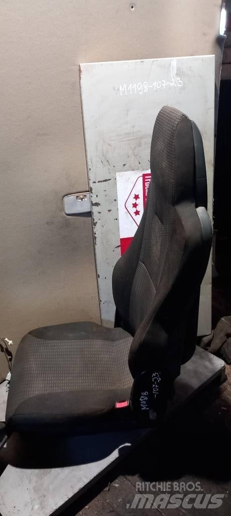 MAN TGS.     81623016946 Kabiny a interiér