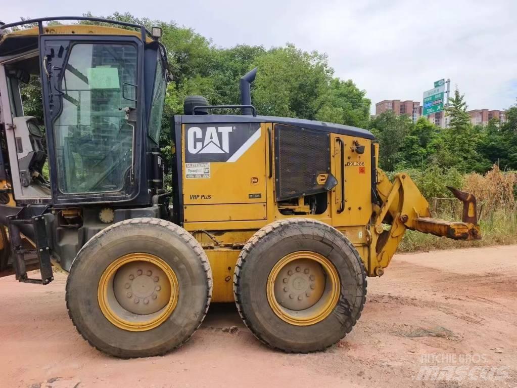 CAT 160 M Grejdry