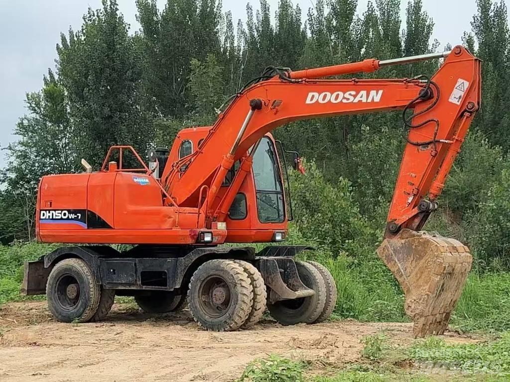 Doosan DH 150 W-7 Kolová rýpadla