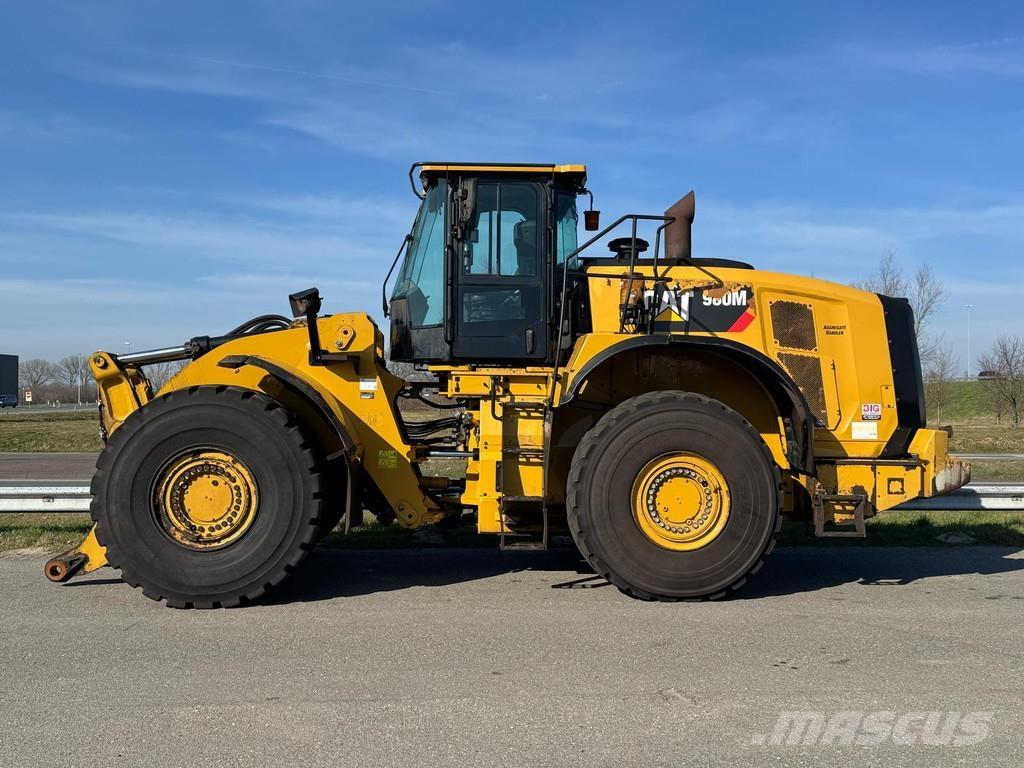 CAT 980M Kolové nakladače