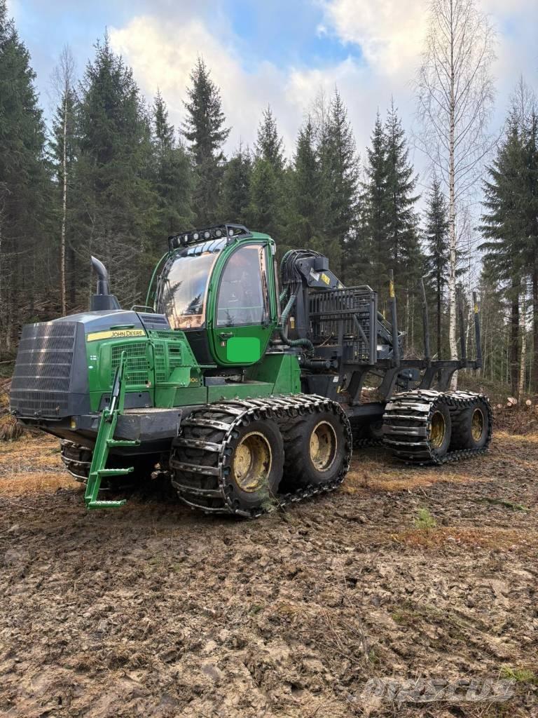 John Deere 1210G Vyvážecí traktory