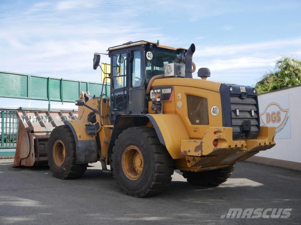 CAT 938M Kolové nakladače