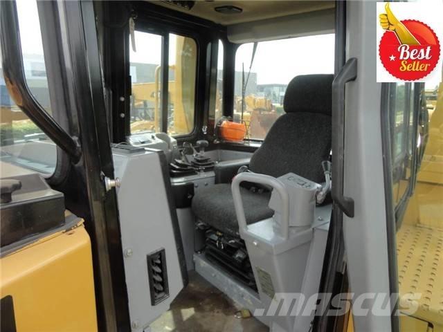 CAT D 8 R Pásové dozery