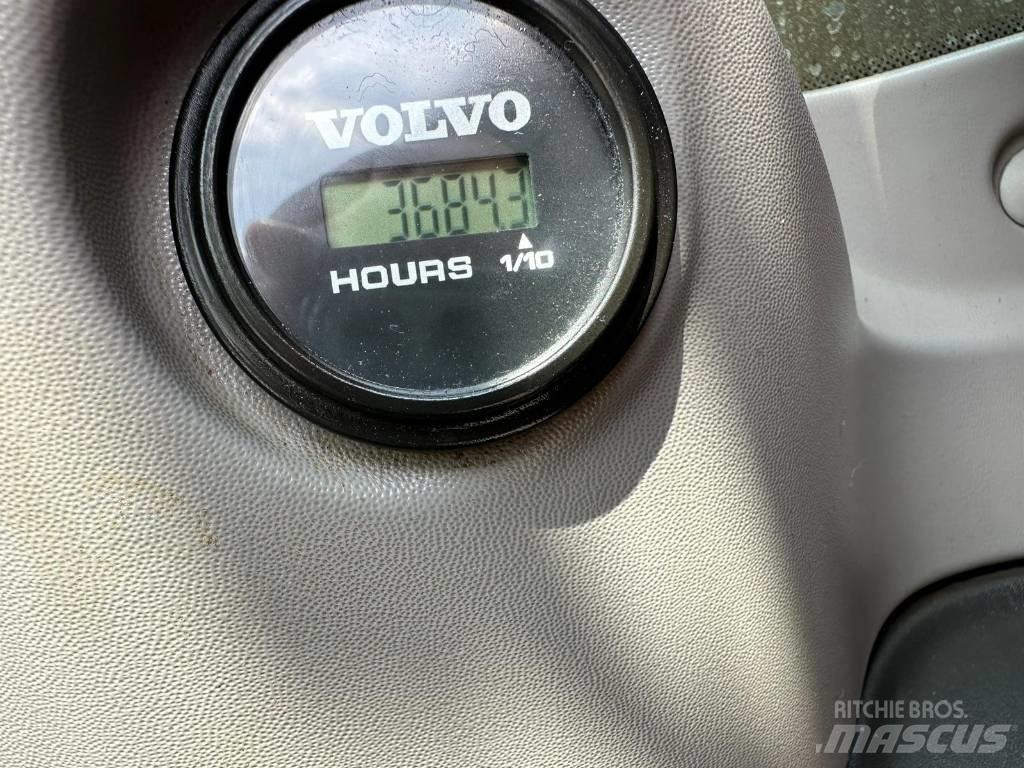 Volvo BM ECR235EL Pásová rýpadla