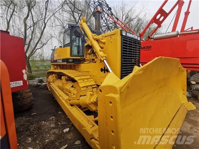 Komatsu D155A Pásové dozery