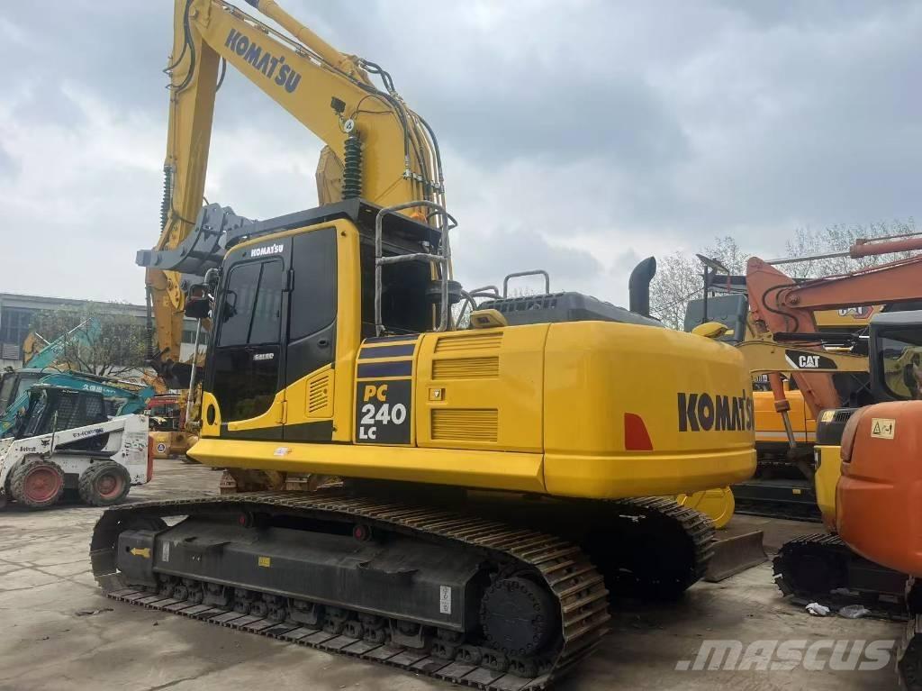 Komatsu PC 240 Pásová rýpadla
