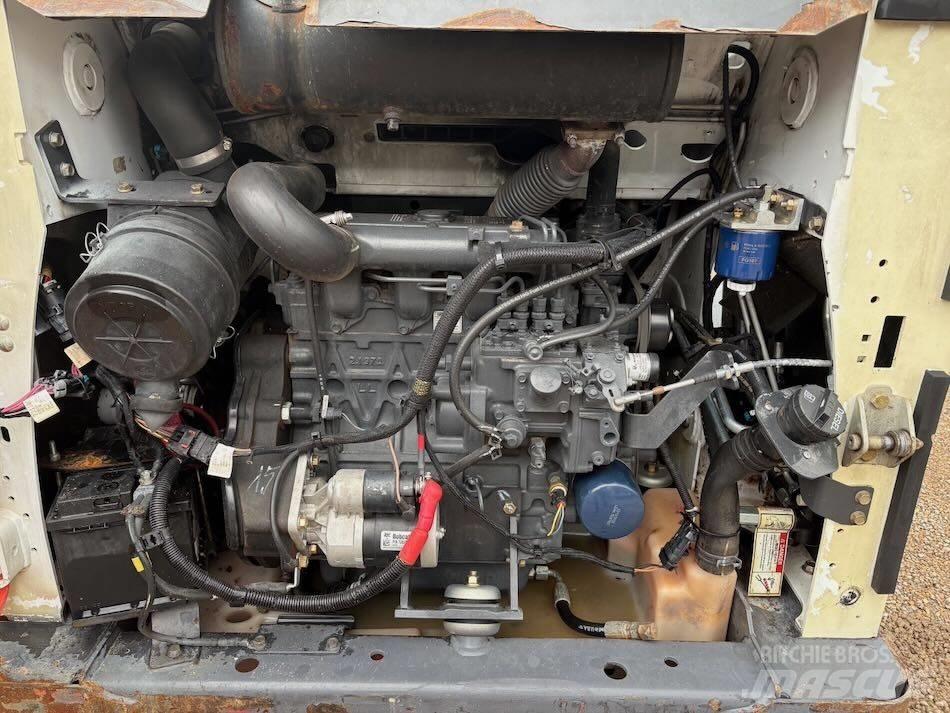 Bobcat S 530 Smykem řízené nakladače