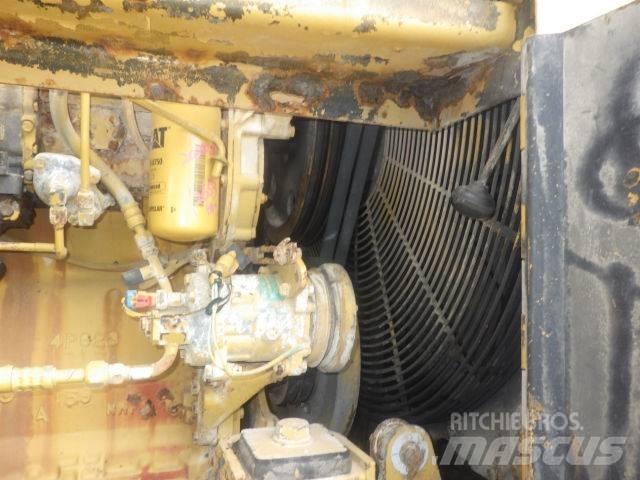 CAT 966 F Kolové nakladače