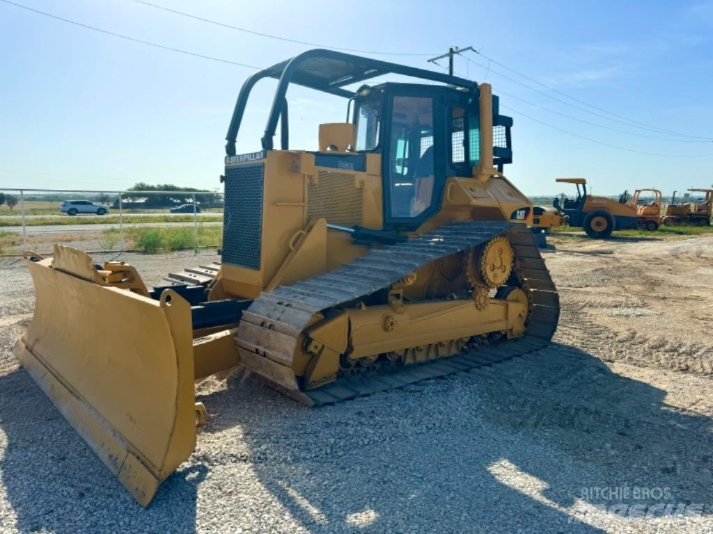 CAT D 6 M LGP Pásové dozery