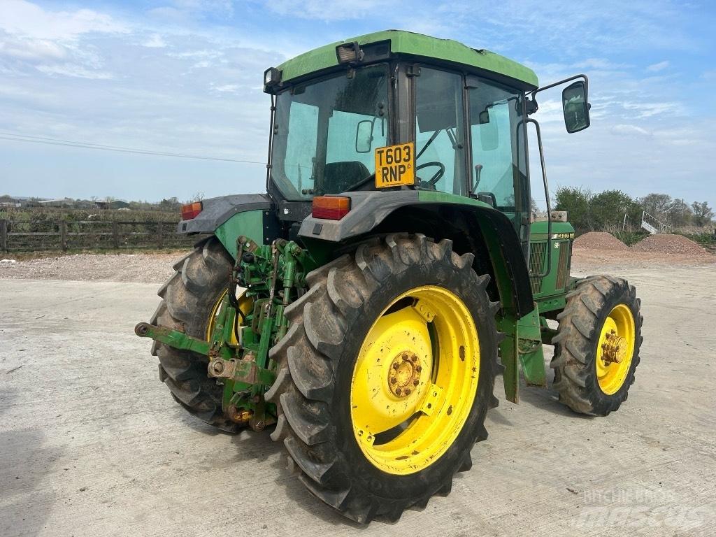 John Deere 6400 Kompaktní traktory