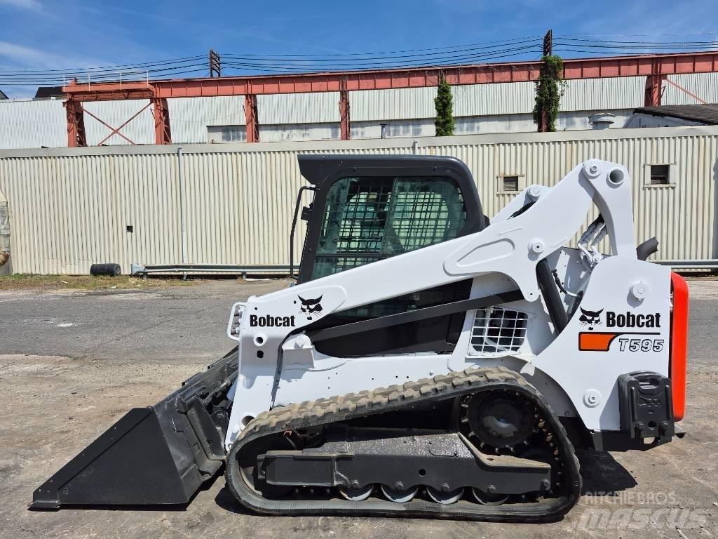 Bobcat T595 Smykem řízené nakladače
