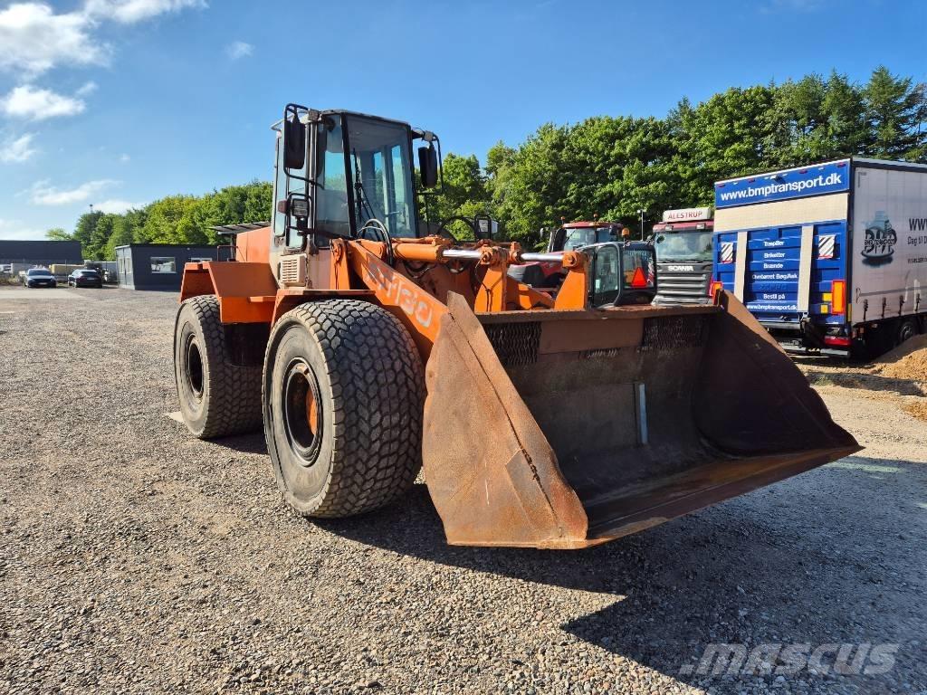 Hitachi FR 130 Kolové nakladače
