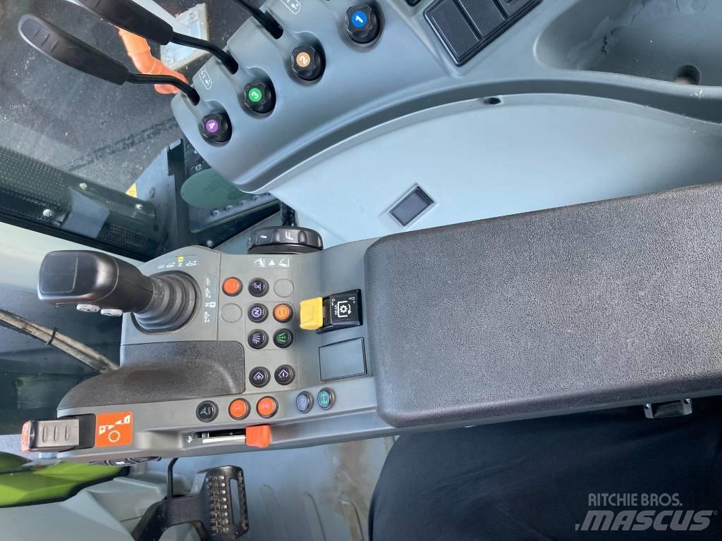 CLAAS Axion 830 CIS Traktory