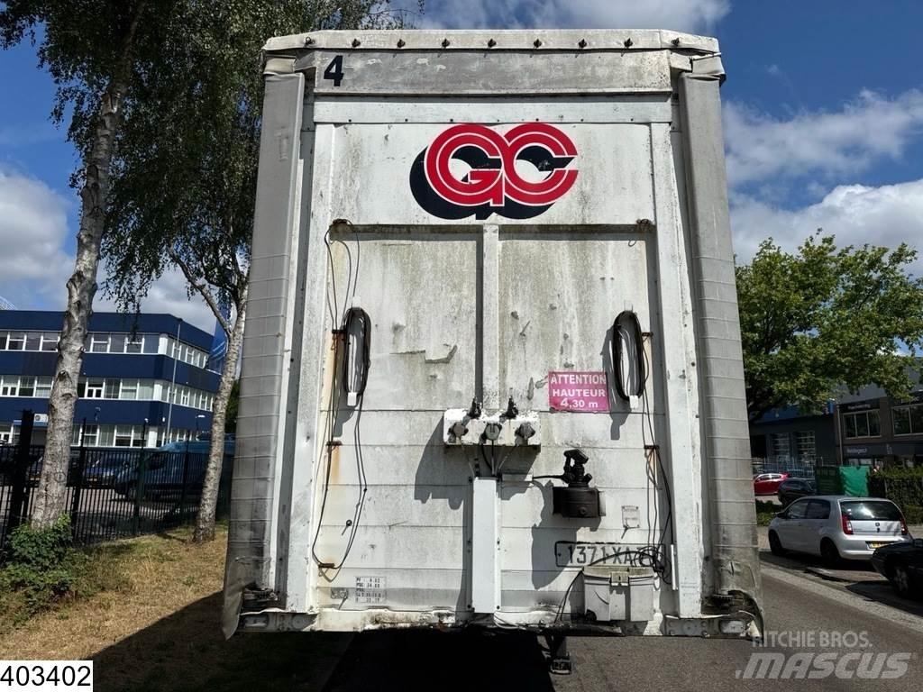 Metaco Tautliner Plachtové návěsy