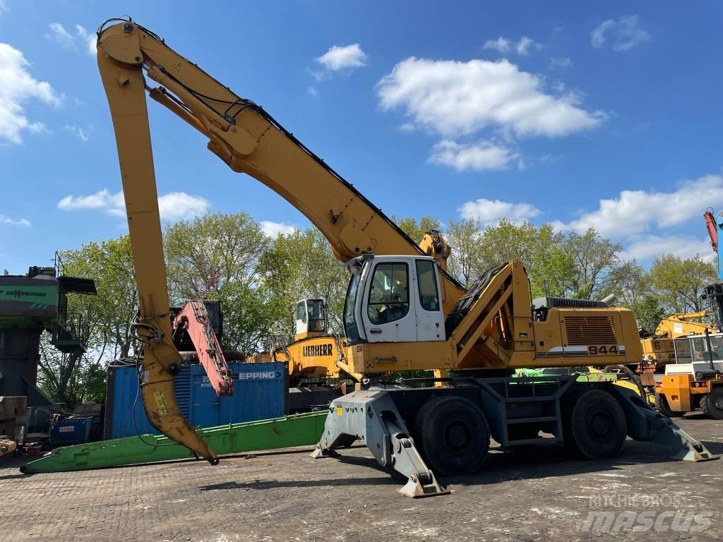 Liebherr 944 C HD Stroje pro manipulaci s odpadem