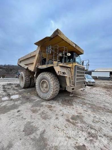 Komatsu HD605-7 Vyklápěcí dempry