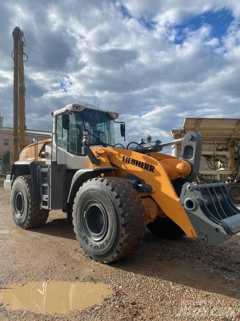 Liebherr 580  L Kolové nakladače