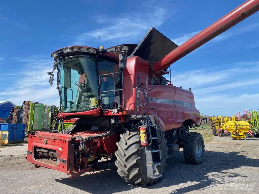 Case IH AF 5140 Sklízecí mlátičky