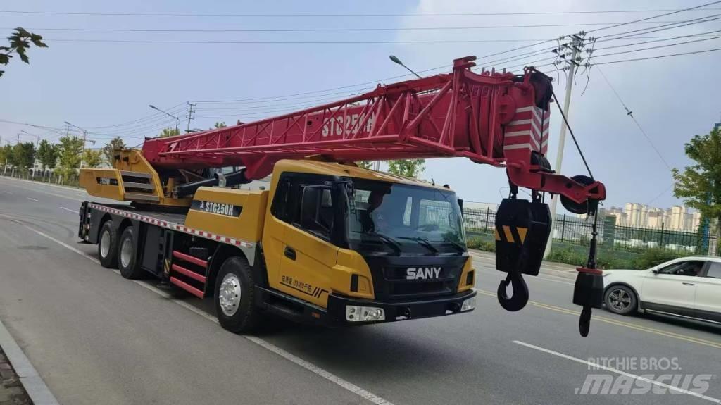 Sany STC 250 H Univerzální terénní jeřáby