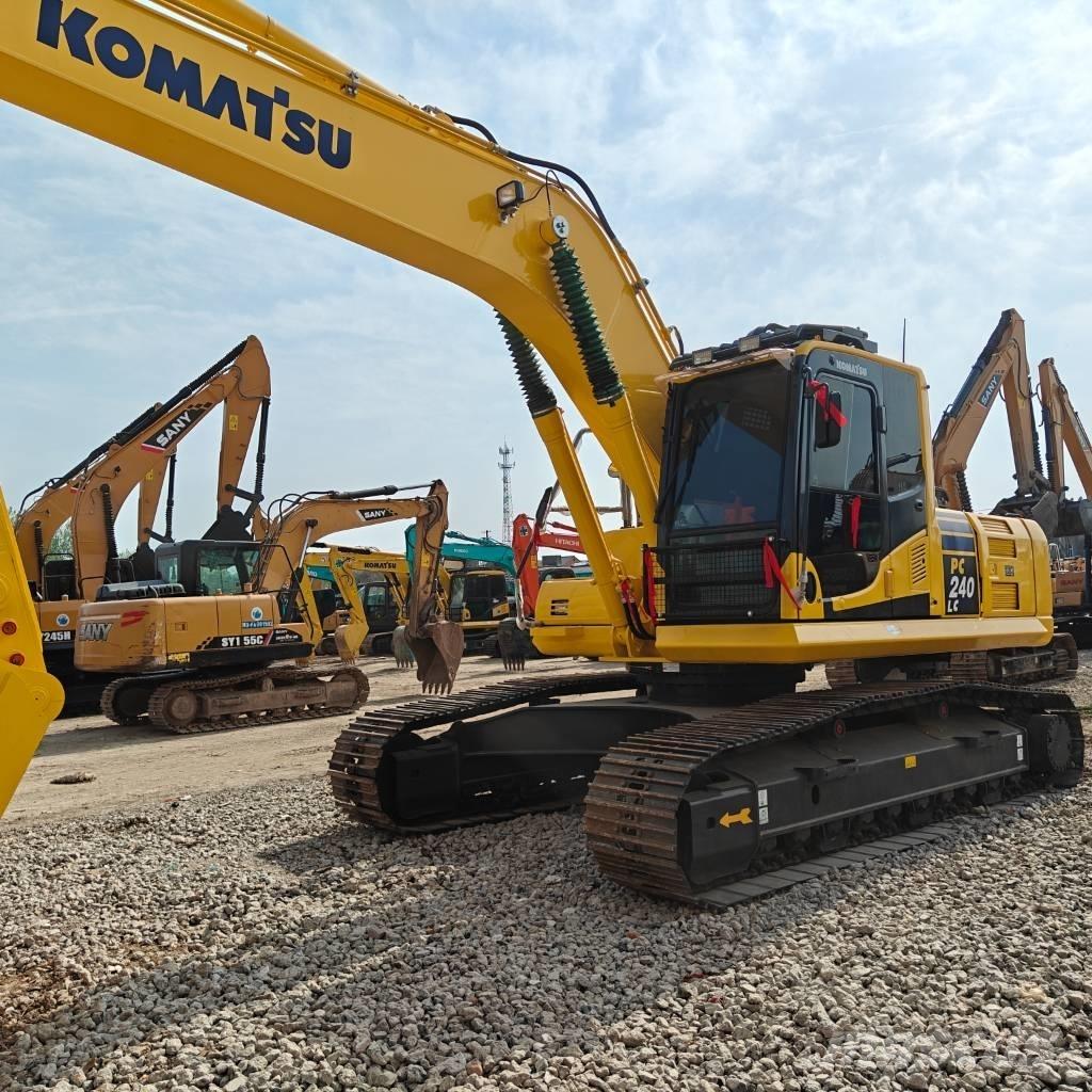 Komatsu 240LC-8 Pásová rýpadla