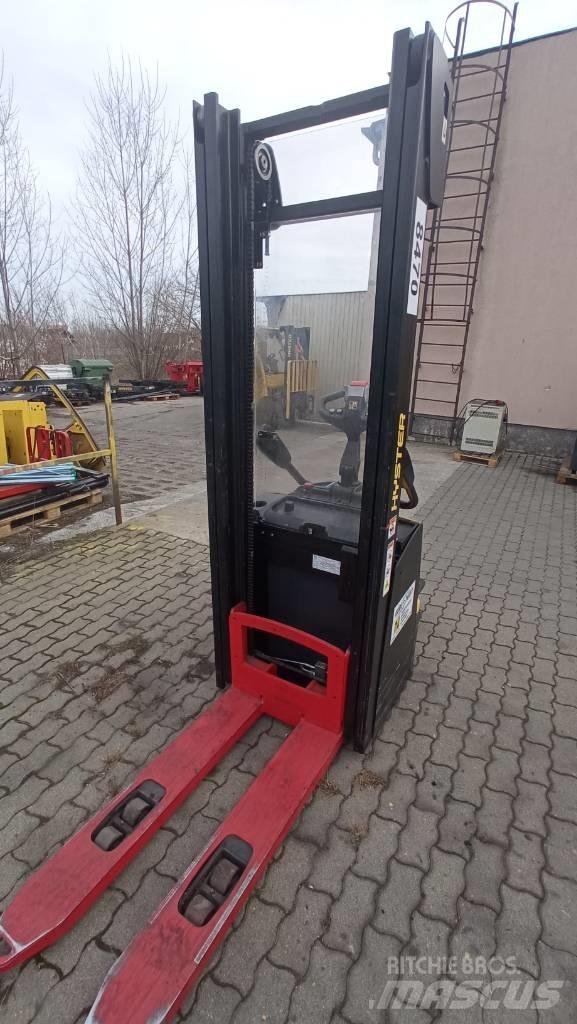 Hyster S1.4S Ručně vedené vysokozdvižné vozíky
