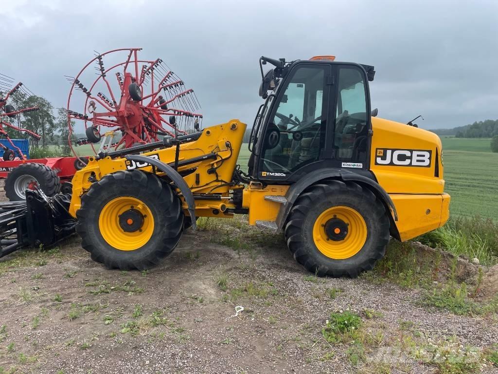 JCB TM 320 S Teleskopické manipulátory