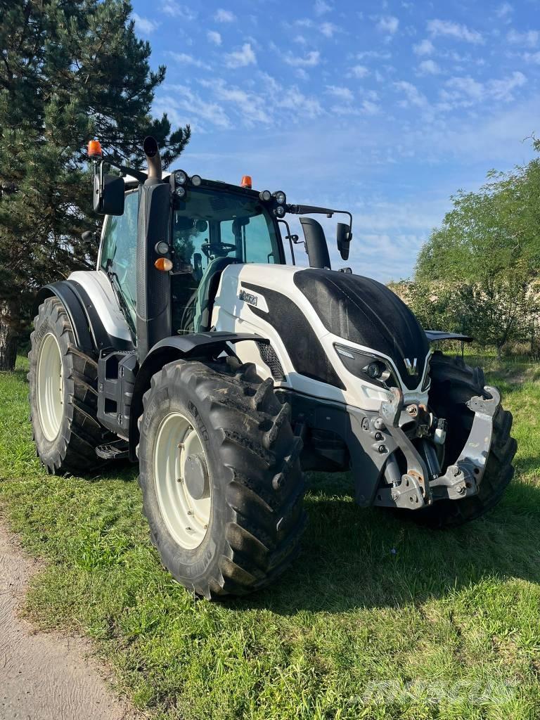Valtra T234 Versu Traktory