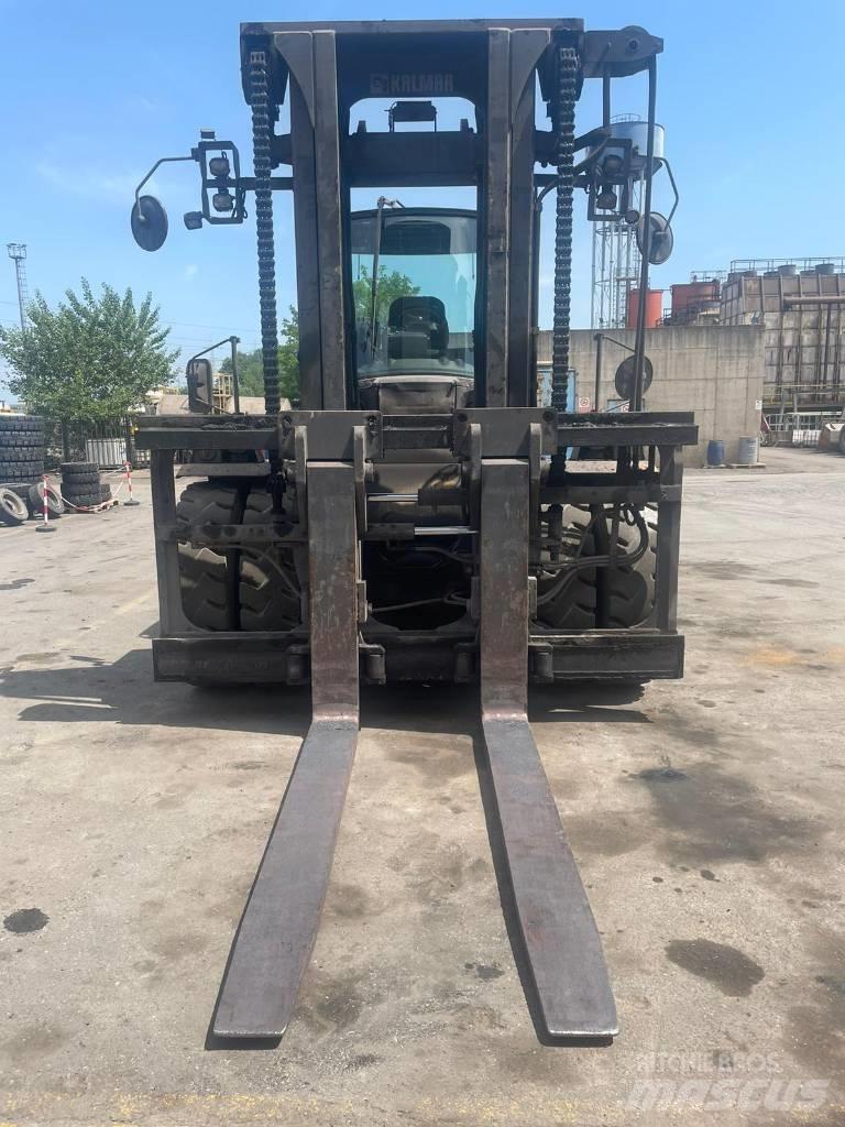 Kalmar DCG 250-12LB Dieselové vozíky