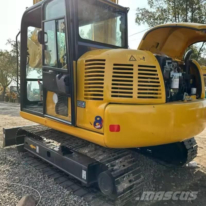 Komatsu PC 70 Pásová rýpadla