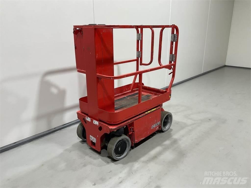 JLG 1230ES Nůžková zvedací plošina
