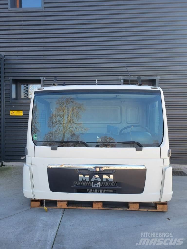 MAN TGM - Day cab Kabiny a interiér
