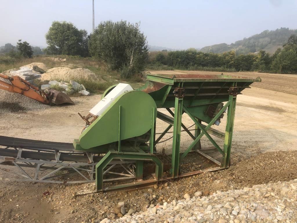 O&K 1060x600 Mobilní drtiče