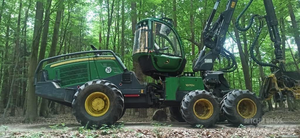John Deere 1070G Harvestory