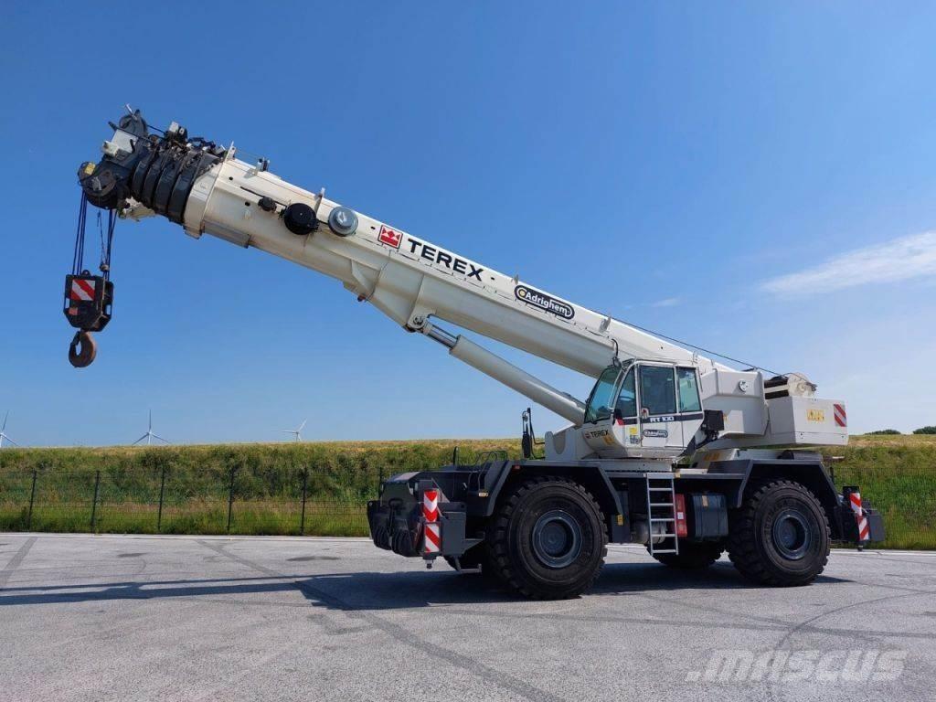 Terex RT100 Jeřáby pro těžký terén