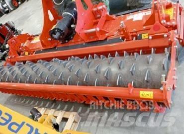 Kubota PH 1301 Rotační brány a půdní frézy