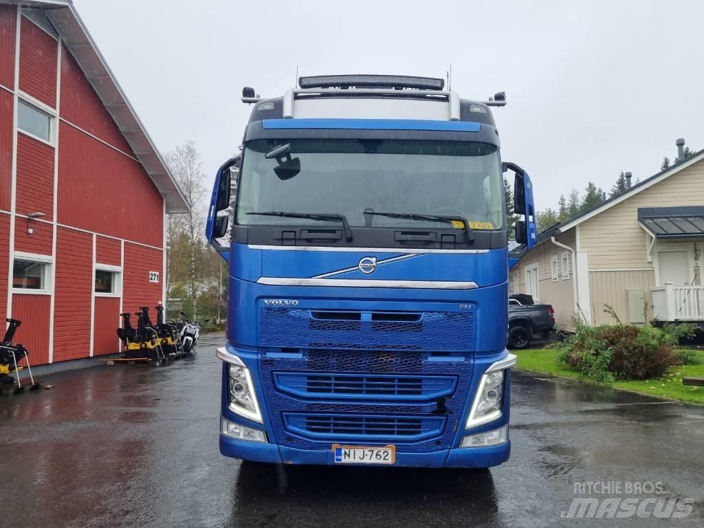 Volvo FH Vozy na přepravu kmenů