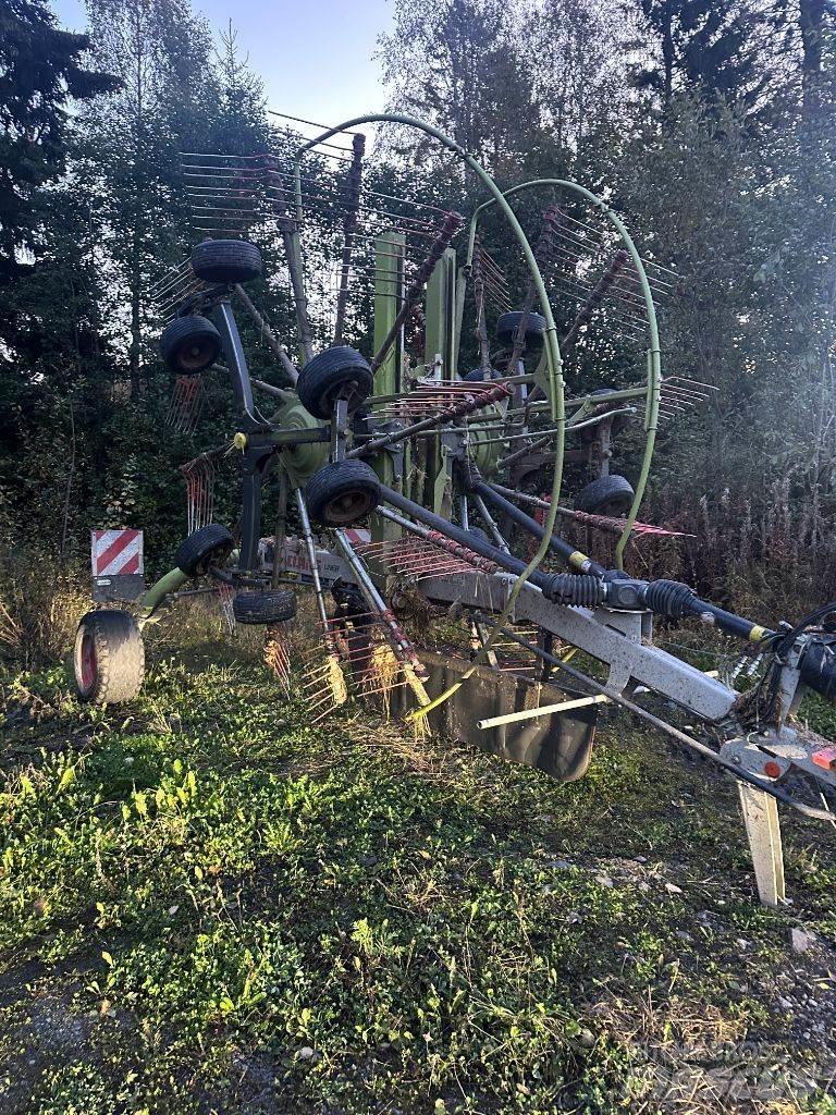 CLAAS Liner 2800 Obraceče a shrabovače sena