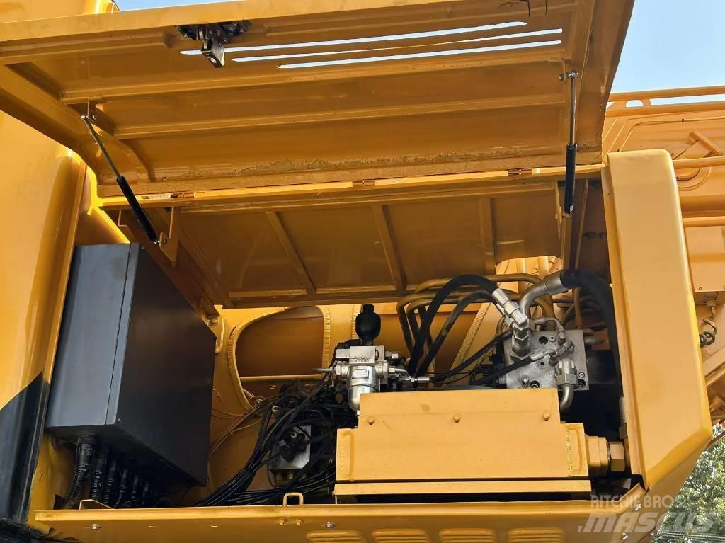 XCMG XCT 80 Univerzální terénní jeřáby