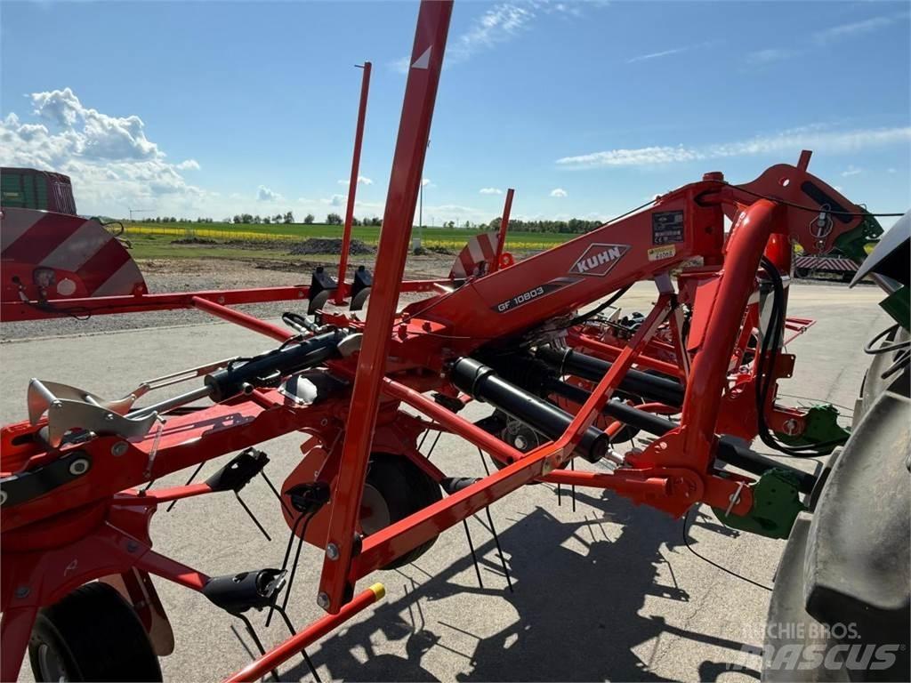 Kuhn GF 10803 Obraceče a shrabovače sena