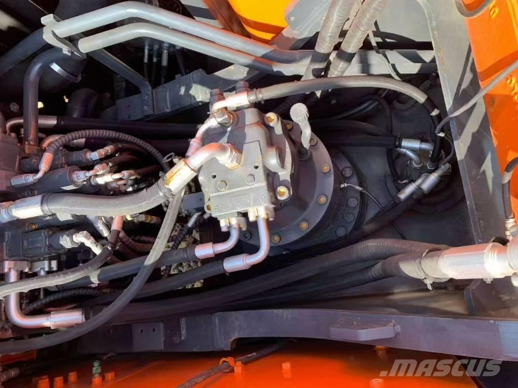 Doosan 300-7 Pásová rýpadla